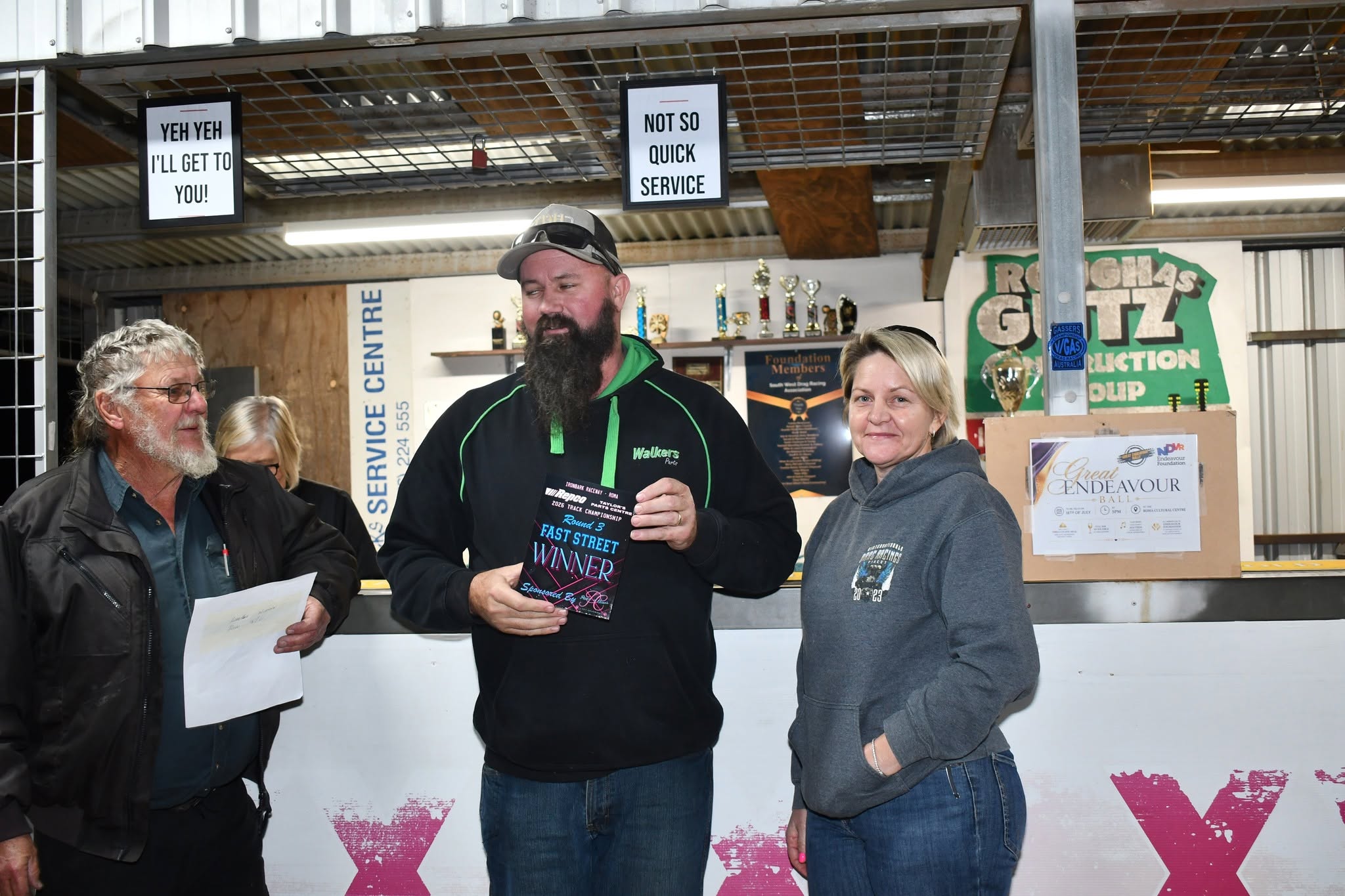 Ray Pascoe, Fast Street winner Scott Walker and meeting sponsor Paws 'n' Claws owner Jodie Crimmins Ray Pascoe, Fast Street winner Scott Walker and meeting sponsor Paws 'n' Claws owner Jodie Crimmins